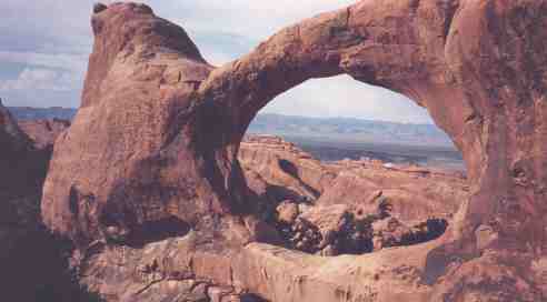 Double "O" arch