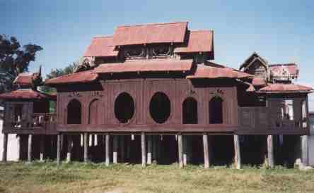 monastère